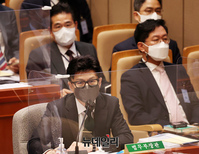 [포토] 예결위 출석한 한동훈 법무부 장관