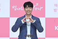 [포토] 법대로사랑하라 이승기 "5일 첫 방송합니다"