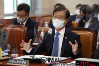 [포토] 국회 출석한 이정식 고용노동부 장관