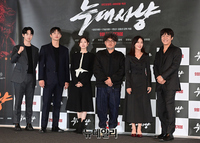 [포토] 블랙의상 입은 늑대사냥 주연배우들