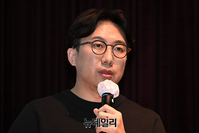 [포토] '다가올 메타버스의 내일, 브랜드는 무엇을 해야할까?' 주제발표하는 김진성 팀장