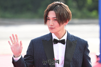 [포토] 드라마어워즈 레드카펫 찾은 '야기 유세이'