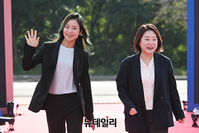 [포토] 레드카펫 찾은 정지인 감독·이월연 PD