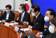 [포토] 회의를 주재하는 이재명 더불어민주당 대표