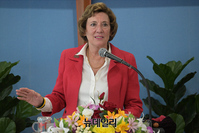 [포토] 북한자유주간 앞두고 인사말하는 '수잔솔티'