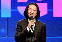 [포토] 확장형 걸그룹 라임라잇 소개하는 개그맨 김경진