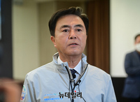 [포토] 계룡세계군문화엑스포 홍보 나선 김태흠 충남지사