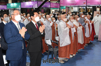 [포토] 서울국제불교박람회 참석한 오세훈 서울시장