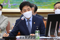 [포토] 답변하는 김주현 금융위원장