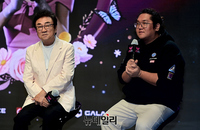 [포토] 故김자옥 버추얼아바타 소개하는 최용호 갤럭시코퍼레이션 대표 