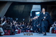 [포토] 서울패션위크, 송지오 오프닝 런웨이