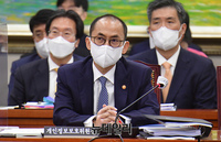 [포토] 질문에 답하는 고학수 개인정보보호위원회 위원장이 