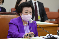 [포토] 국정감사 출석한 이배용 국가교육위원회 위원장