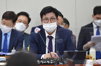 [포토] 국정감사 출석한 도성훈 인천시교육감