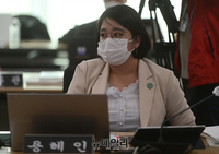[포토] 경기도 국정감사, 정회 요청하는 용혜인 의원