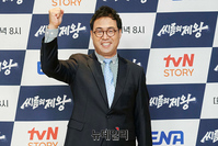 [포토] 이만기 "씨름의 제왕, 화이팅"