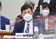 [포토] 국정감사 출석한 이동훈 서울과학기술대학교 총장
