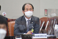 [포토] 국감 출석한 고성환 한국방송통신대학교 총장