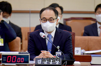 [포토] 국정감사 시작 기다리는 이원석 검찰총장