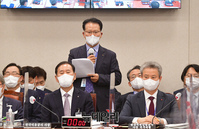 [포토] 답변하는 박지현 한국전기안전공사 사장