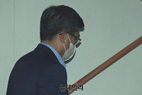 [포토] 법원 향하는 서욱 전 국방부 장관