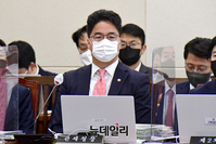 [포토] 국정감사 출석한 윤태식 관세청장