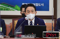 [포토] 답변하는 원희룡 국토교통부 장관