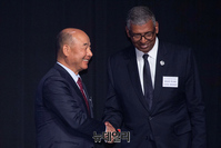 [포토] 악수하는 정승조·빈센트 브룩스