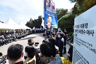 [포토] 박정희 대통령 43주기 추도식