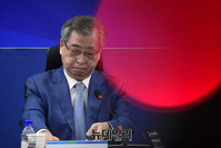 [포토] 입 앙다문 서훈 전 국가안보실장