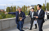 [포토] 스페인 '리오공원' 찾은 오세훈 서울시장