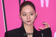 [포토] 혜리, 사탕보다 달콤한 손하트