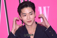 [포토] 로운, 볼수록 빠져드는 매력