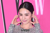 [포토] 나나, 블링블링 은빛드레스