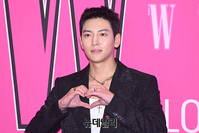 [포토] 지창욱, 무아지경 포즈