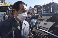 [포토] '이태원 압사사고' 추모 마친 '누카가 후쿠시로' 회장