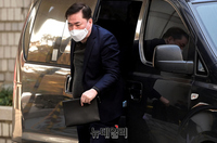 [포토] 공판 출석하는 유동규