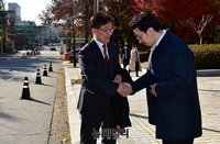 [포토] 비 선거운동기간 마이크 사용...최재형 의원 1심서 벌금 50만원  