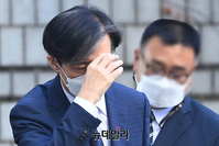 [포토] 법원 향하는 조국