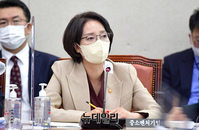 [포토] 국회 출석한 이영 중소벤처기업부 장관