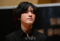 [포토] '베토벤, 윤이상, 바버' 앨범 발매한 임윤찬