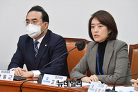 [포토] 민주당 최고위 참석한 고민정 의원