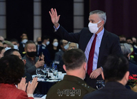 [포토] 한미우호의밤 참석한 필립 골드버그 주한미국대사