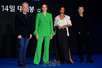 [포토] 아바타2 주연들 "러닝타임 3시간, 즐길 준비 되셨나요"