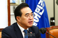 [포토] 최고위 참석한 박홍근 민주당 원내대표