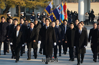 [포토] 현충원 참배하는 오세훈 서울시장