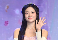 [포토] 첫 번째 미니앨범으로 컴백한 아일리원 로나