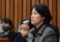 [포토] 답변하는 심민영 국가트라우마센터장