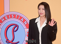 [포토] 배우 하지원 "오랜만에 인사드려요"