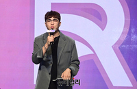 [포토] 프림로즈 소개하는 MC 배 